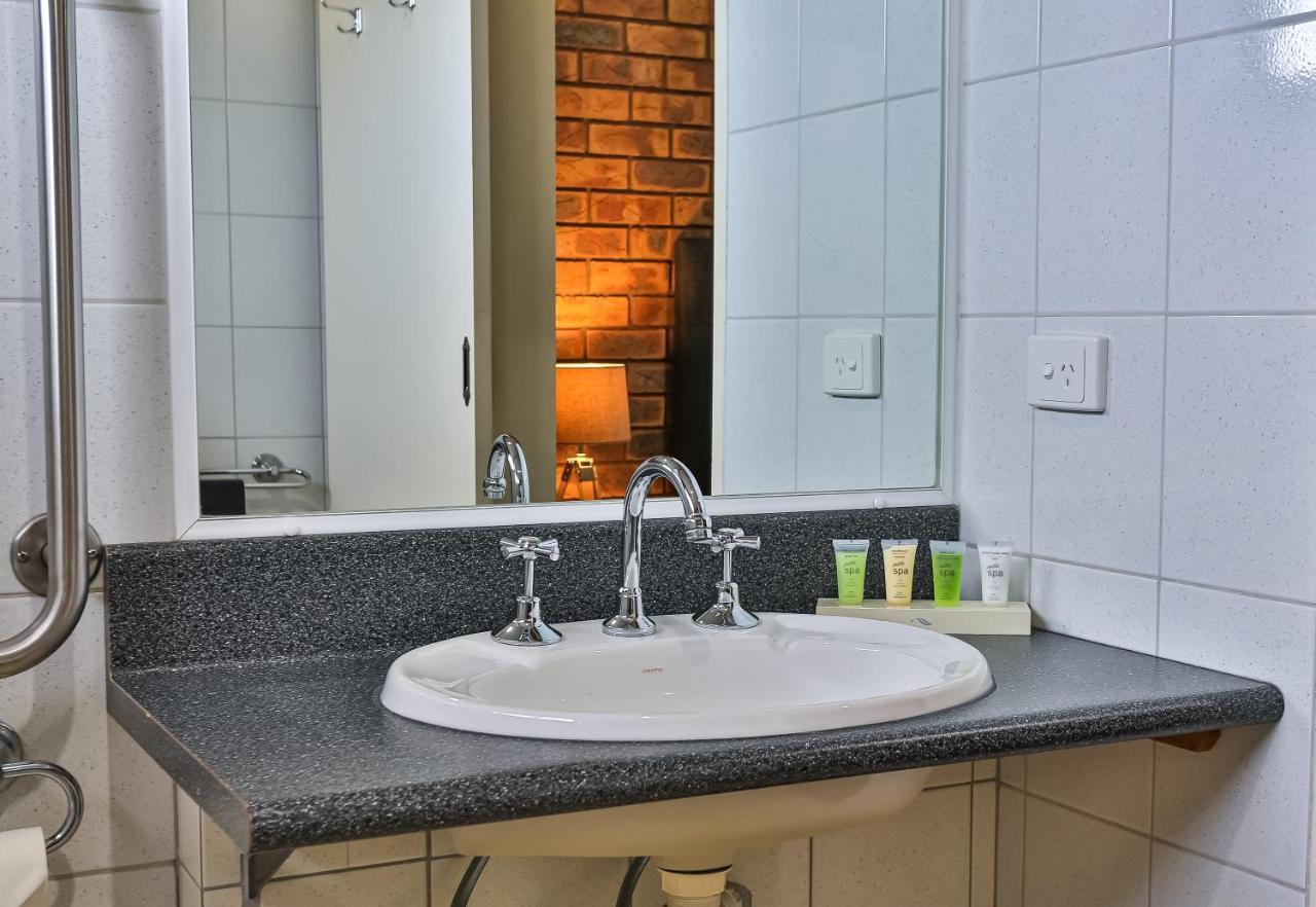 Wonthaggi Motel Bagian luar foto